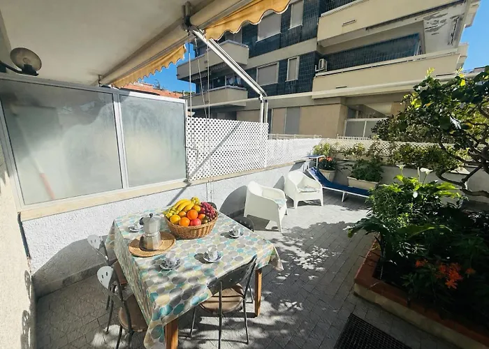 Fronte Mare in Centro con terrazza privata
